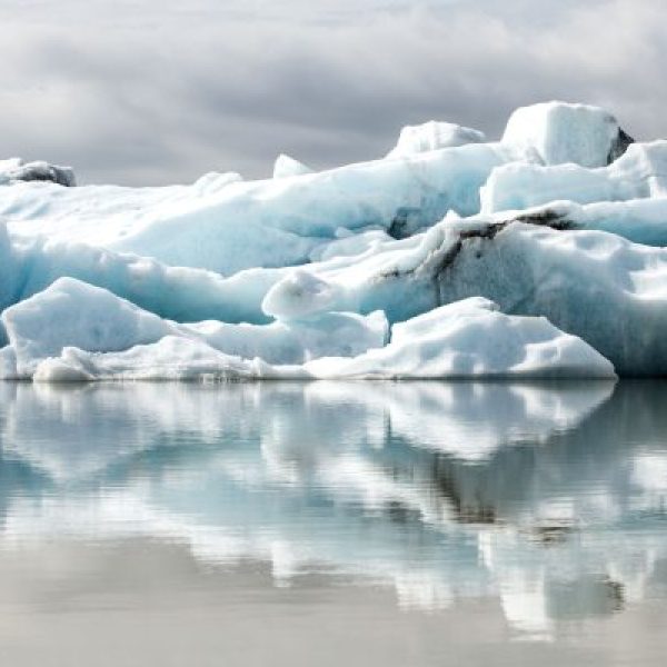 Glaciers Mirror